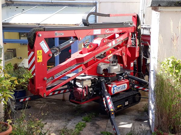 Capstone Decorating Use Cherrypickers For Cost Effective Commercial Work